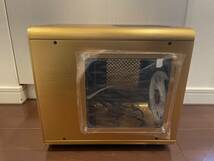 美品 RAIJINTEK METIS PLUS Gold PCケース 0R200059 Mini ITX chassis _画像2