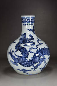 ▽鴻▽ 明 宣德年製款 青花 龍紋 天球瓶 古陶瓷品 置物 古賞物 中国古玩 中国古美術