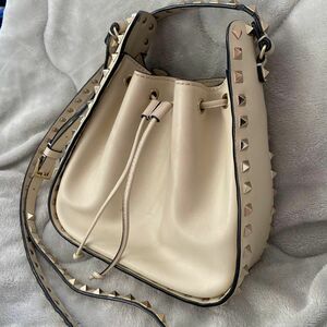 VALENTINO ヴァレンティノ ショルダーバッグ ロックスタッズ