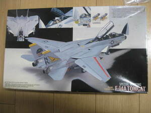 1/72 F-14A トムキャット　ローヤルコレクション　エッチング、金属パーツ満載　スペシャルマーキング版