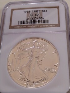 アメリカ 1988 純銀1オンス1ドル銀貨−Walking Liberty NGC−MS 69