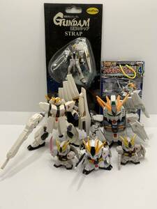 逆襲のシャア νガンダム ニューガンダム ストラップ キーホルダー SDガンダム プラモデル ミニフィギュア ガチャポン ガシャポン