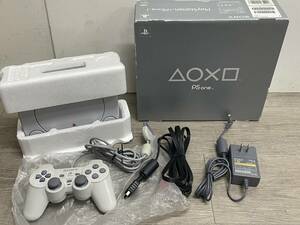 ☆ PSone ☆ PS one SCPH-100 動作品 プレイステーション 本体 コントローラー アダプター ケーブル 箱 付属 Playstation 0996