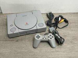 ☆ PS ☆ プレイステーション SCPH-7000 動作品 本体 コントローラー ケーブル 付属 Playstation PS1 初代 プレステ SONY 0865