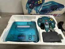 ☆ N64 ☆ ニンテンドウ64 クリアブルー 動作品 本体 コントローラー アダプター ケーブル 付属 Nintendo 64 任天堂 0024_画像2