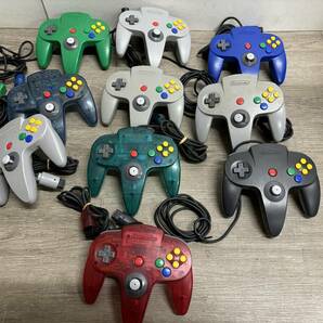 ☆ N64 ☆ Nintendo64 コントローラー まとめ売り ジャンク ニンテンドウ64 クリアブルー クリアレッド グレー Nintendo 任天堂の画像1