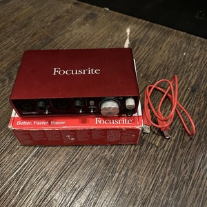 Focusrite Scarlett オーディオインターフェイス -e488