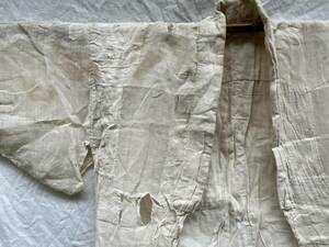 珍しい 白ベースの 襤褸 BORO 継ぎ接ぎ パッチワーク 羽織 装束 着物 もめん 木綿 ジャパンヴィンテージ JAPAN VINTAGE 日本の古い服