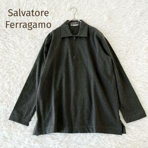 新品タグ付☆Salvatore Ferragamo☆サルヴァトーレフェラガモ　濃いグレー　ガンチーニハーフジップ サイズS