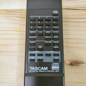 TASCAM TEAC タスカム ティアック 業務用 CDレコーダー CD-RW750 通電確認！ジャンク！部品取り、修理できる方に！送料無料！の画像8