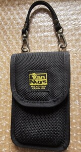 美品 バンナイズ VanNuys 薄型キャリングケース 