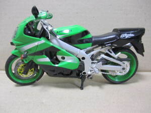 カワサキ ニンジャ ZX-9R ● 1/12 川崎重工 KAWASAKI NINJA ZR-9R 忍者 figma 初音ミク レーシングミク オートバイ バイク