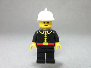 LEGO★26 正規品 年代物 消防士 ミニフィグ タウン シリーズ 同梱可能 レゴ シティ 働く人 オールド ビンテージ レトロ ファイヤーマン