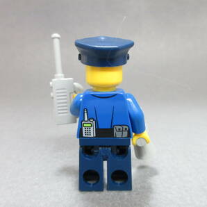 LEGO★23 正規品 街の人 警察官 ミニフィグ 同梱可能 レゴ シティ タウン 男 女 子供 女の子 男の子 髪の毛 トルソー レッグ ポリスの画像2