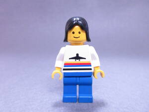 LEGO★59 正規品 年代物 空港 街の人 ミニフィグ 同梱可能 レゴ シティ タウン 男 女 子供 女の子 男の子 髪の毛 トルソー レッグ