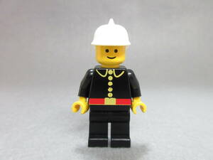 LEGO★63 正規品 年代物 消防士 街の人 ミニフィグ 同梱可能 レゴ シティ タウン 男 女 子供 女の子 男の子 髪の毛 消防署 消防隊 消防車