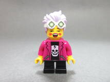 LEGO★149 正規品 女の子 街の人 ミニフィグ 同梱可能 レゴ シティ タウン 男 女 子供 女の子 男の子 髪の毛 トルソー レッグ_画像1