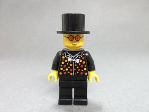 LEGO★227 正規品 紳士 スーツ姿 街の人 ミニフィグ 同梱可能 レゴ シティ タウン 男 女 子供 女の子 男の子 髪の毛 トルソー レッグ
