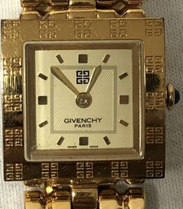 【稼働品】GIVENCHY 　ジバンシイ　 腕時計 　REG 1.558.962　クオーツ　ゴールドカラー　スクエア　レディース　箱付き　