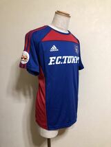 【美品】 adidas FC TOKYO アディダス FC東京 ユニフォーム 東京都民銀行 非売品 トップス トレーニング ウェア サイズXO 半袖 青赤 O35001_画像8