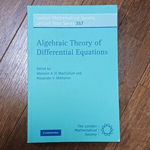 Algebraic Theory of Differential Equations/Maccallum, Malcolm A. H. (EDT)/ Mikhailov, Alexander V. (EDT)