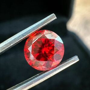 モアサナイト レッド 赤 ガーネット 2.0CT 8.0mm ルース 裸石 証明書付き 人工ダイヤモンド モアッサナイト