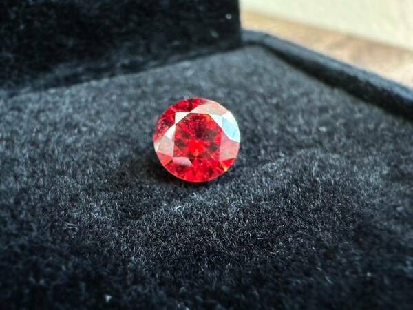 モアサナイト レッド 赤 ガーネット 1.0CT 6.5mm ルース 裸石 証明書付き 人工ダイヤモンド モアッサナイト
