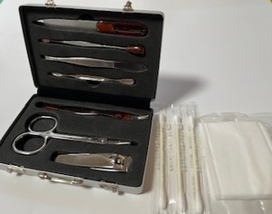  manicure set / nail care / nail clippers * tongs * file etc. / compact / travel also / unused 