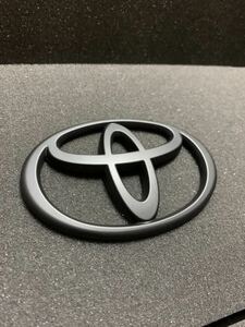 トヨタ　ヤリス　ハリアー　RAV4 他　エンブレム　マットブラック