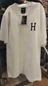 ハフ) HUF ESSENTIALS CLASSIC H SS TEE (SS:TEE)(TS01048-WH) 