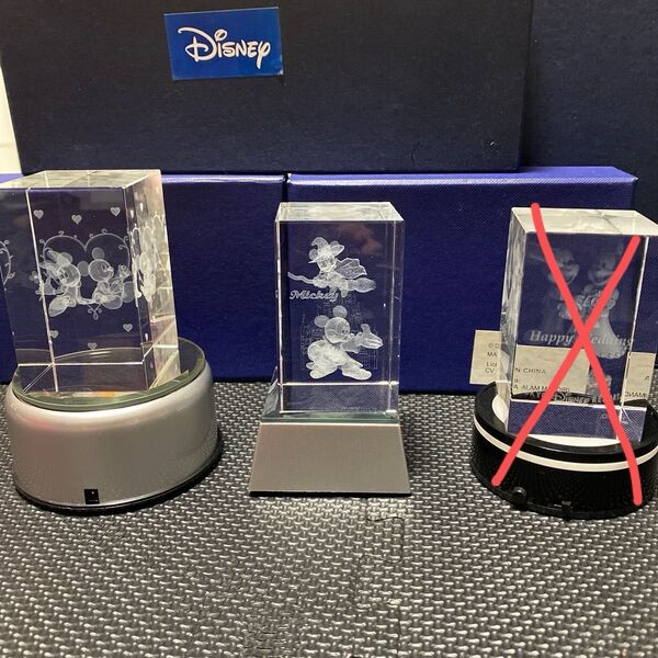 ディズニー3Dガラスの置物