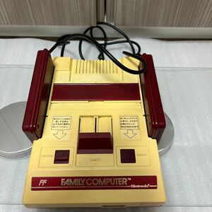 ジャンク品　ファミコン本体　ケーブル　アダプタ無し