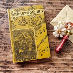 1886年　マスタード色の装丁がとっても可愛いアンティーク本♪