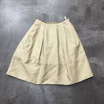 R☆美品/ 高級エレガント服 '日本製' FOXEY フォクシー SILK100%生地 ひざ丈 フレアスカート size:38 レディース ボトムス 婦人服 ベージュ_画像1