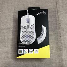 Xtrfy（エクストリファイ）M42 RGB 両手用 左右対称 超軽量 ゲーミングマウス (ホワイト) 701302_画像1