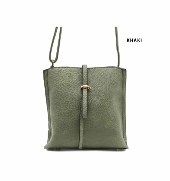 D.KELLY 3層スクエアショルダーバッグ 新品！！