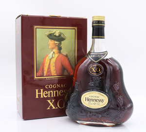 【ト滝】未開栓 Hennessy ヘネシー XO クリアボトル 金キャップ 1000ml 40% コニャック ブランデー 古酒 箱付き DE925DEM30