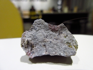 外国産鉱物標本　コンゴ産　カルノタイト(カルノー石)　Carnotite