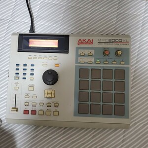 即決　AKAI MPC2000XL サンプラー 　ジャンク