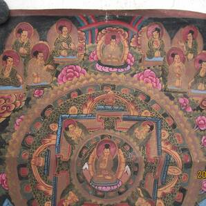 曼荼羅 チベット曼荼羅 その1 絹本彩色（？） マクリ サイズ縦56.5㎝ 横幅40.5㎝約 １枚 の画像2
