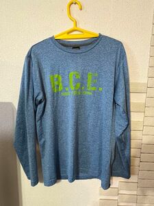 converse 長袖Tシャツ