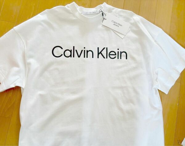 新品　Calvin Klein カルバンクライン　Tシャツ　白　ユニセックス