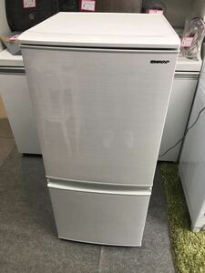 SHARP 2019年製　137L ノンフロン冷凍冷蔵庫　どっちもドア