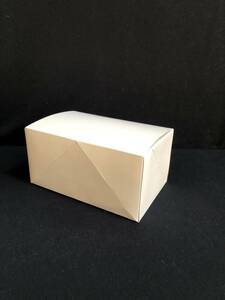 * товары для магазина * подарочная коробка * упаковка сопутствующие товары * упаковка сопутствующие товары [ кекс box / кекс коробка / еда коробка ]50 листов 180×118×90 *