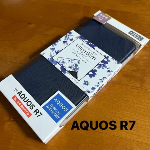 AQUOS R7 SH-52C ソフトレザーケース 薄型 磁石付き　手帳型　フラワーズ　ネイビー