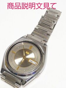 ＳＥＩＫＯ セイコー ★SEIKO5 セイコーファイブ 自動巻き 7S26-8760 デイデイト★ シルバー文字盤★商品説明欄見て