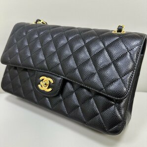 新品未使用★CHANEL シャネル★A01112 キャビアスキン ダブルフラップマトラッセ ハンド チェーンショルダーバッグ 限定 レディースの画像4