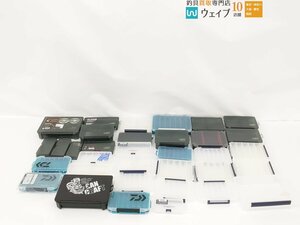 メイホウ バーサス VS-820ND・VS-906、ダイワ リバーシブルケース RC100 等タックルケース ルアーケース 計34点セット