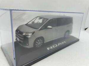 1/30 トヨタ ノア TOYOTA NOAH メタルストリームメタリック 1KO J04-03-186