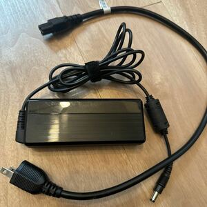 Inter NUC 8世代以降 19V-4.74A 90W ACアダプタ